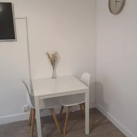 Cosy à 10mn De L'aéroport D'orly Et Proche De Paris *